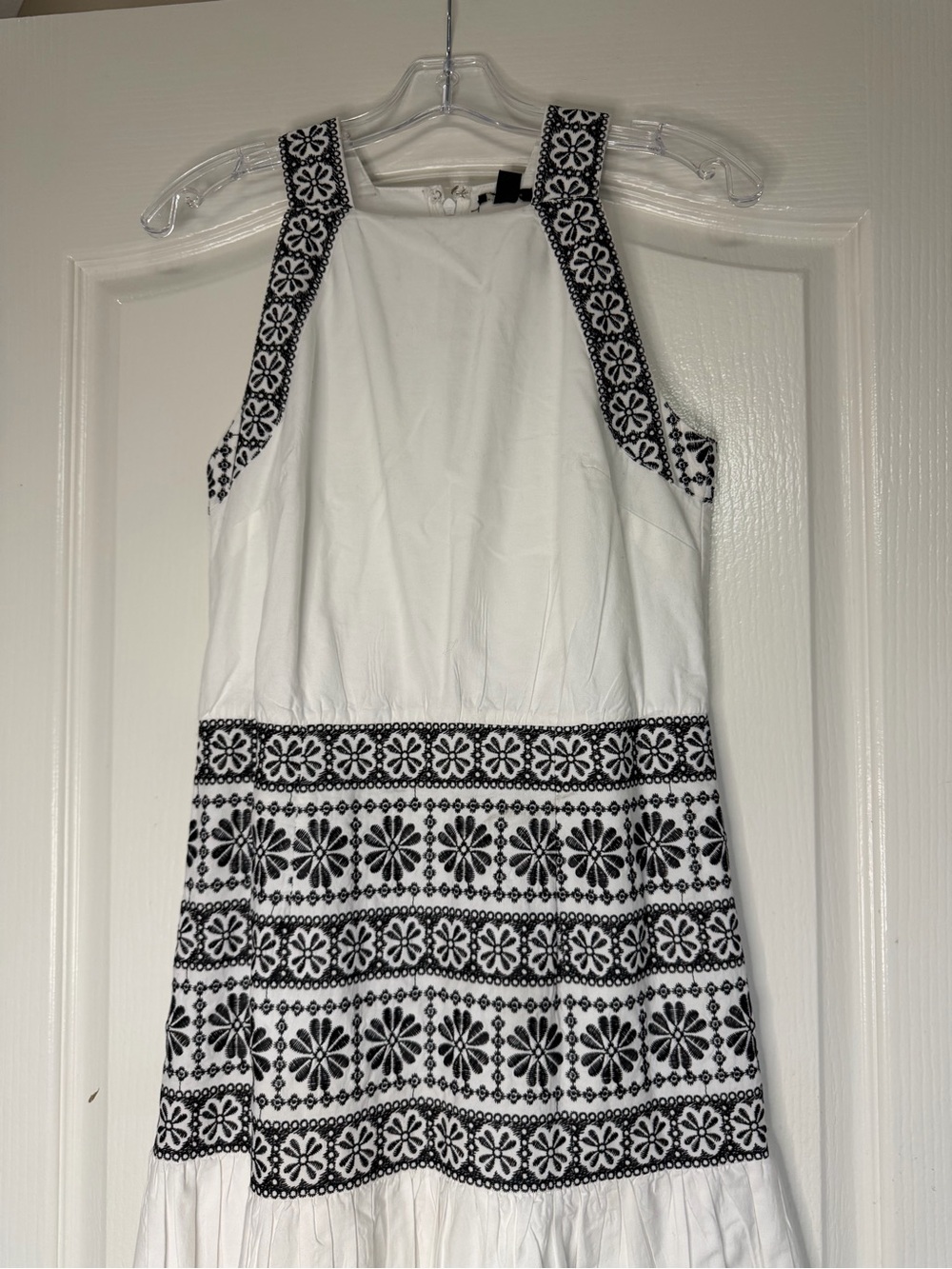 Ann Taylor Embroidered Eyelet Halter Midi Maxi Dress White Black Floral Cotton 4 - Picture 4 of 11